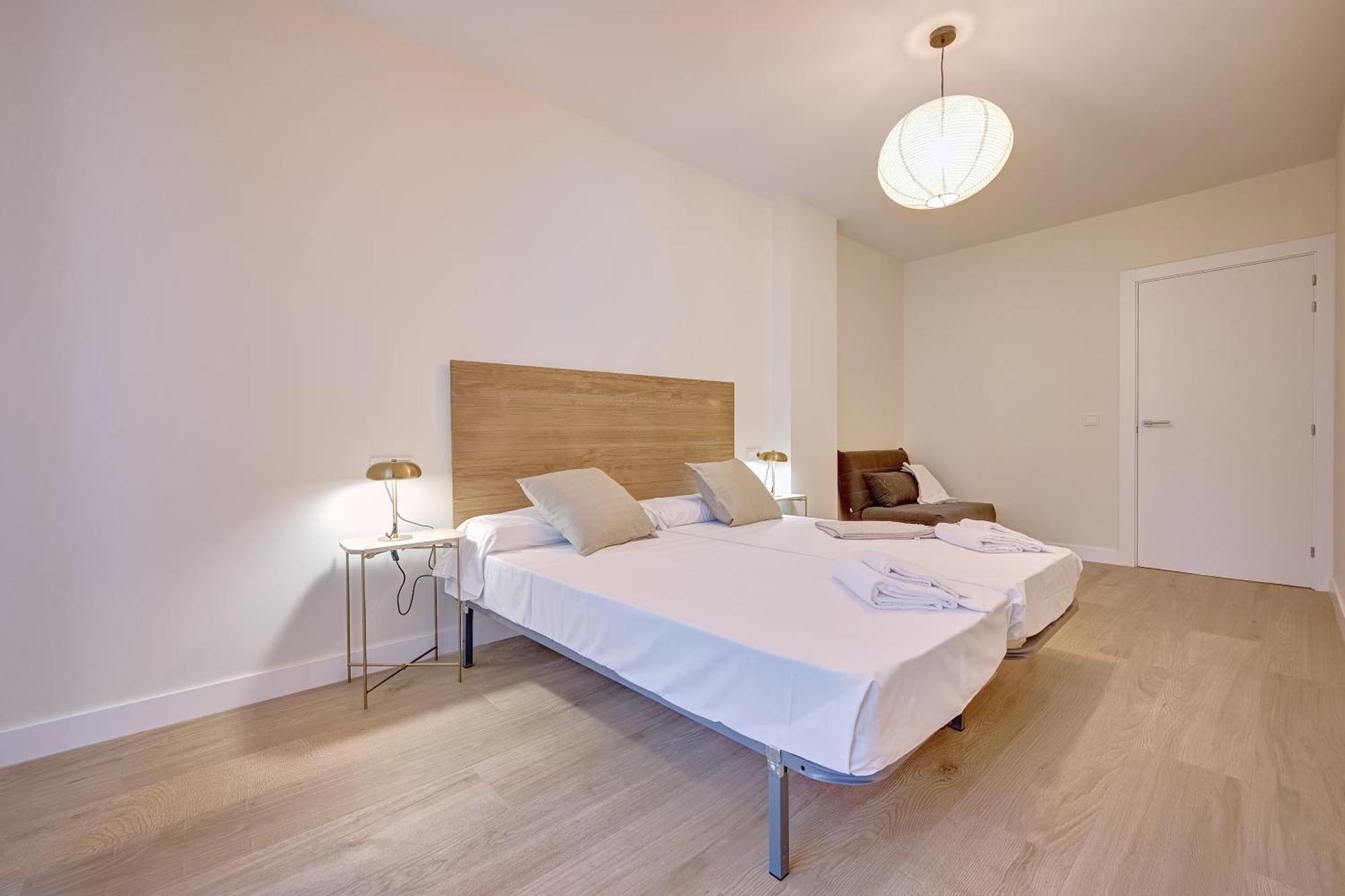 Apartamento El Conde By Clabao Pamplona Exterior foto